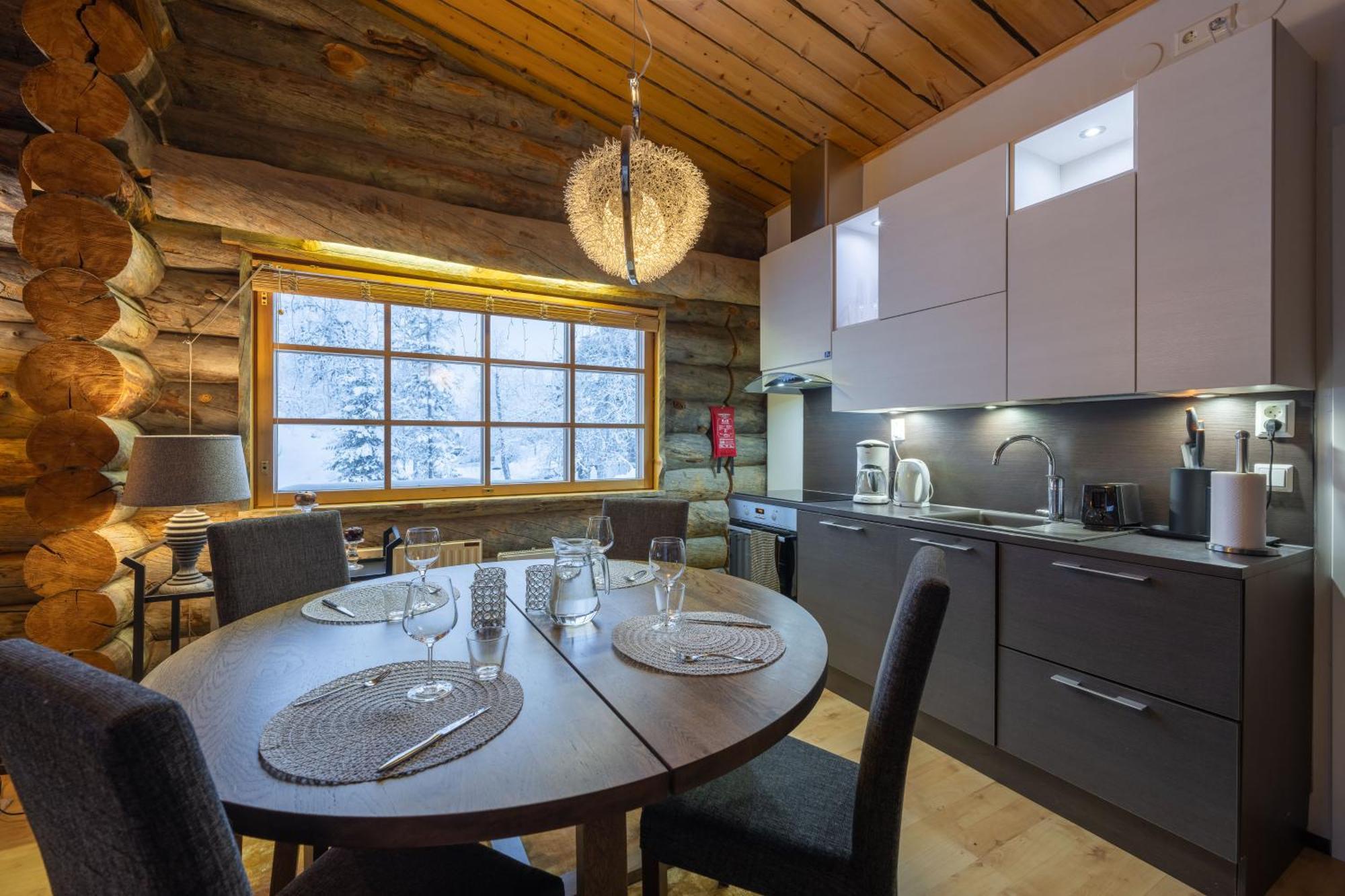 Kuukkeli Log Houses Teerenpesae Саариселькя Экстерьер фото